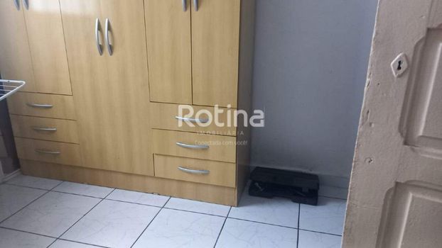 Foto 5 do(a) Casa de 5 quartos à venda em Brasil, Uberlândia