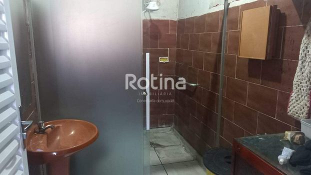 Foto 3 do(a) Casa de 5 quartos à venda em Brasil, Uberlândia