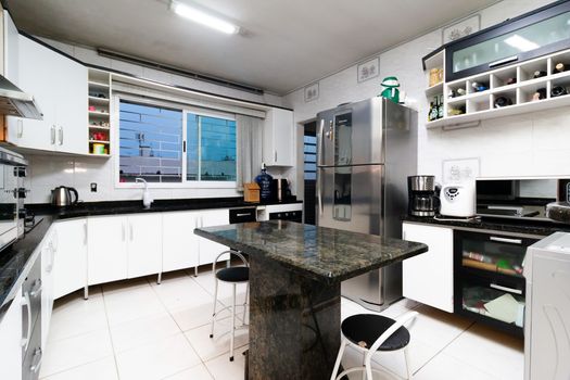 Foto 11 do(a) Loja de 4 quartos à venda em Rebouças, Curitiba