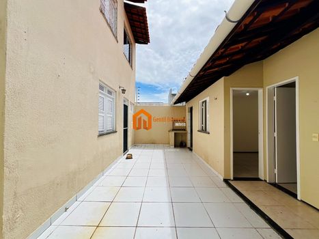 Foto 5 do(a) Casa de 4 quartos à venda em Lagoa Redonda, Fortaleza