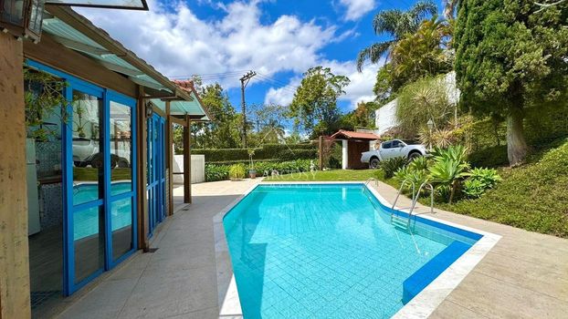 Foto 6 do(a) Casa de 3 quartos à venda em Mosela, Petrópolis