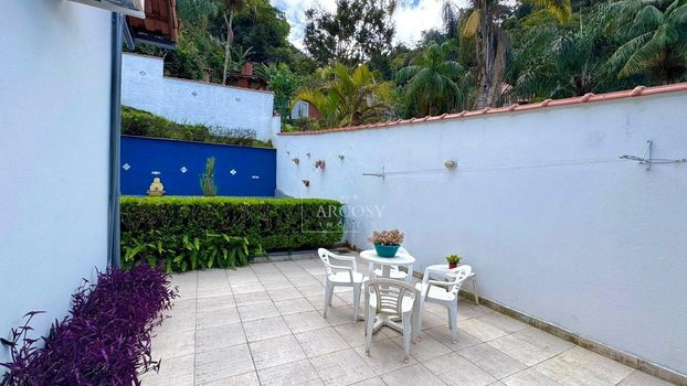 Foto 42 do(a) Casa de 3 quartos à venda em Mosela, Petrópolis