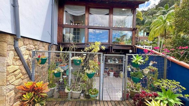 Foto 5 do(a) Casa de 3 quartos à venda em Mosela, Petrópolis