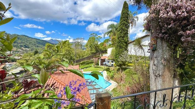 Foto 11 do(a) Casa de 3 quartos à venda em Mosela, Petrópolis