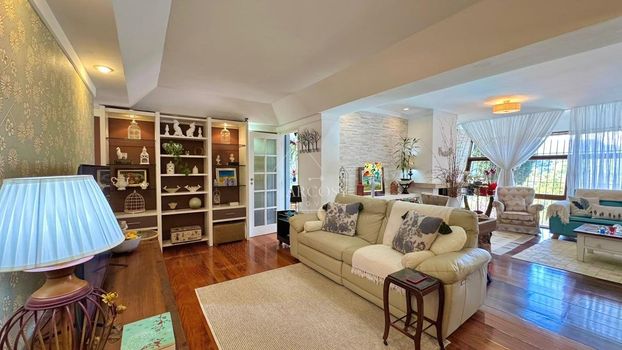 Foto 12 do(a) Casa de 3 quartos à venda em Mosela, Petrópolis