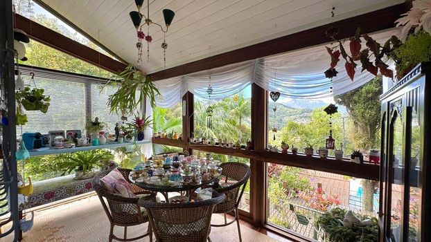 Foto 19 do(a) Casa de 3 quartos à venda em Mosela, Petrópolis