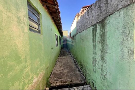 Foto 16 do(a) Casa de 3 quartos à venda em Loteamento Conjunto Habitacional Antônio Assad Alcici, Itapira
