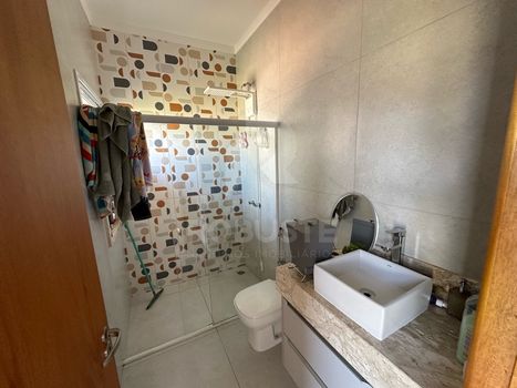 Foto 18 do(a) Casa em Condomínio de 4 quartos para alugar em Parque das Cascatas, Botucatu