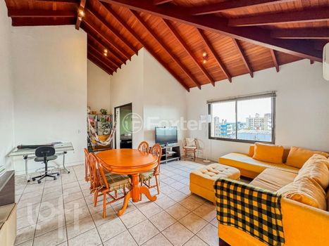Foto 4 do(a) Cobertura de 3 quartos à venda em São João, Porto Alegre