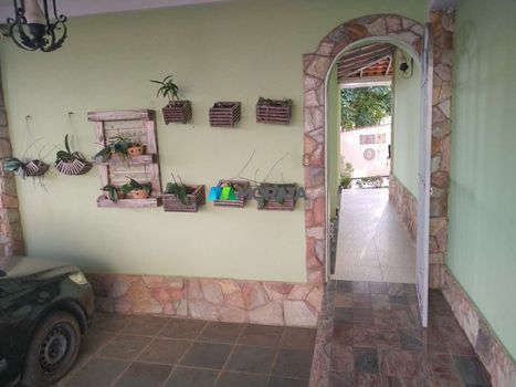 Foto 36 do(a) Casa de 4 quartos à venda em Santa Mônica, Belo Horizonte