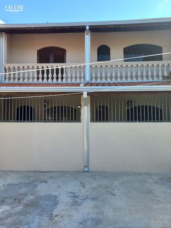 Foto 1 do(a) Casa de 3 quartos à venda em Vila Industrial, São José dos Campos