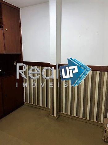 Foto 14 do(a) Apartamento de 3 quartos à venda em Laranjeiras, Rio de Janeiro