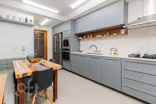 Foto 30 do(a) Apartamento de 4 quartos à venda em Jardim Lindóia, Porto Alegre