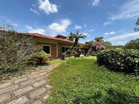 Foto 3 do(a) Fazenda / Sítio / Chácara de 5 quartos à venda em null, Mairinque
