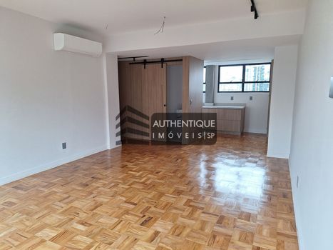 Foto 3 do(a) Apartamento de 3 quartos à venda em Vila Nova Conceição, São Paulo