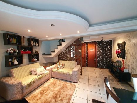 Foto 1 do(a) Casa em Condomínio de 3 quartos para alugar em Cavalhada, Porto Alegre