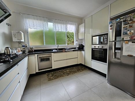 Foto 4 do(a) Casa em Condomínio de 5 quartos à venda em Campeche, Florianópolis