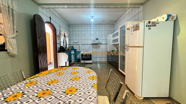 Foto 2 do(a) Casa de 3 quartos à venda em Vila Nossa Senhora das Vitórias, Mauá