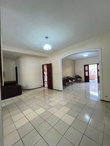 Foto 43 do(a) Casa de 3 quartos à venda em Parangaba, Fortaleza
