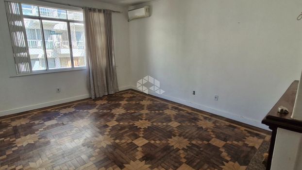 Foto 3 do(a) Apartamento de 3 quartos à venda em Centro Histórico, Porto Alegre