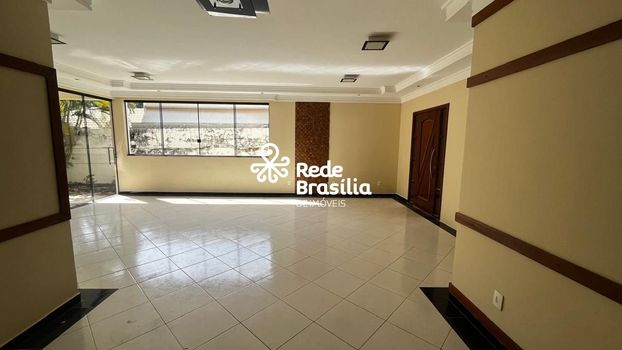 Foto 1 do(a) Casa de 5 quartos à venda em Setor Habitacional Jardim Botânico, Brasília