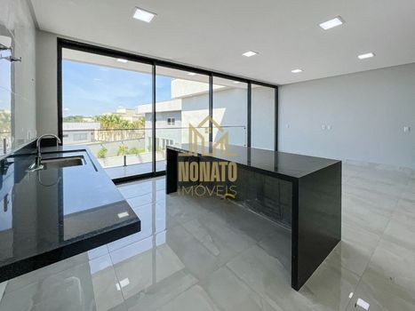 Foto 11 do(a) Casa em Condomínio de 3 quartos à venda em Condomínio do Lago, Goiânia