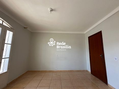 Foto 9 do(a) Casa de 3 quartos para alugar em Riacho Fundo II, Brasília