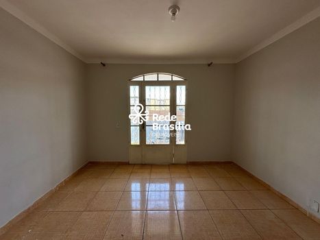 Foto 6 do(a) Casa de 3 quartos para alugar em Riacho Fundo II, Brasília