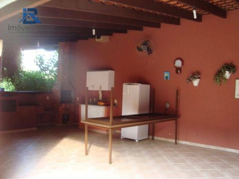 Foto 2 do(a) Fazenda / Sítio / Chácara de 3 quartos à venda em Jardim Leonor, Itatiba