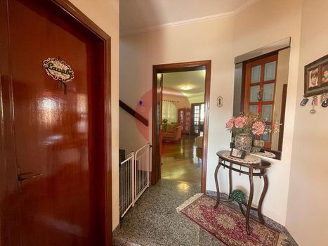 Foto 3 do(a) Casa de 4 quartos à venda em Jardim São Carlos, Campinas