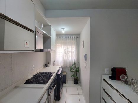 Foto 7 do(a) Apartamento de 2 quartos à venda em Colinas, Londrina