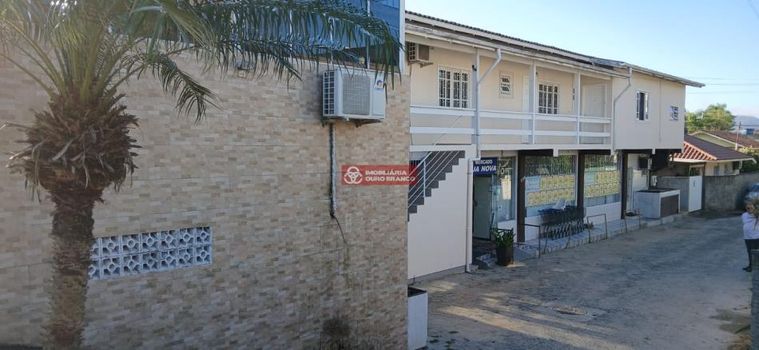 Foto 2 do(a) Sala / Conjunto Comercial de 6 quartos à venda em Ingleses do Rio Vermelho, Florianópolis