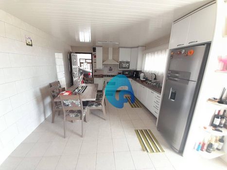 Foto 3 do(a) Fazenda / Sítio / Chácara de 4 quartos à venda em Colônia Murici, São José dos Pinhais