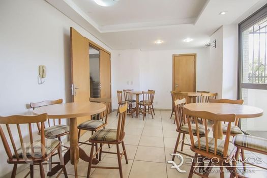 Foto 9 do(a) Apartamento de 2 quartos à venda em Petrópolis, Porto Alegre