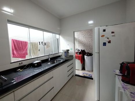Foto 13 do(a) Casa de 2 quartos à venda em Parque dos Flamboyant, São Carlos