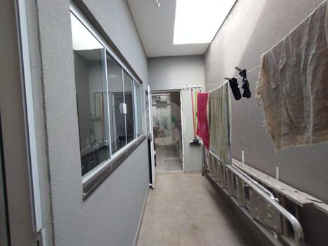 Foto 23 do(a) Casa de 2 quartos à venda em Parque dos Flamboyant, São Carlos
