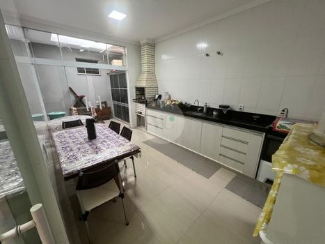 Foto 24 do(a) Casa de 2 quartos à venda em Parque dos Flamboyant, São Carlos