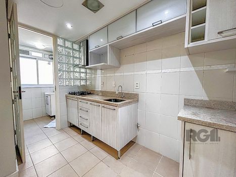 Foto 16 do(a) Apartamento de 2 quartos à venda em Cavalhada, Porto Alegre