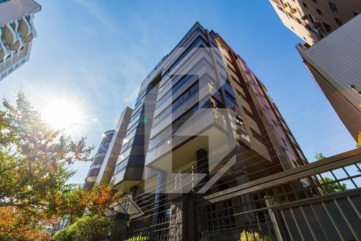 Foto 36 do(a) Apartamento de 3 quartos à venda em Petrópolis, Porto Alegre