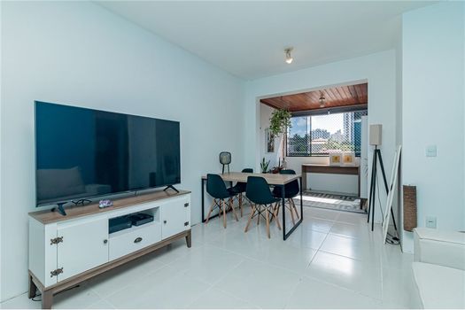 Foto 6 do(a) Apartamento de 3 quartos à venda em Passo da Areia, Porto Alegre