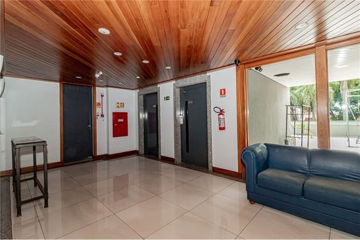 Foto 33 do(a) Apartamento de 3 quartos à venda em Passo da Areia, Porto Alegre