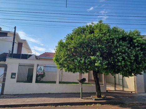 Foto 1 do(a) Casa de 3 quartos à venda em São Pedro, Londrina