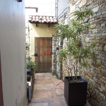 Foto 31 do(a) Casa de 4 quartos à venda em Alto Caiçaras, Belo Horizonte