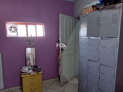 Foto 13 do(a) Casa de 4 quartos à venda em Bonfim, Belo Horizonte