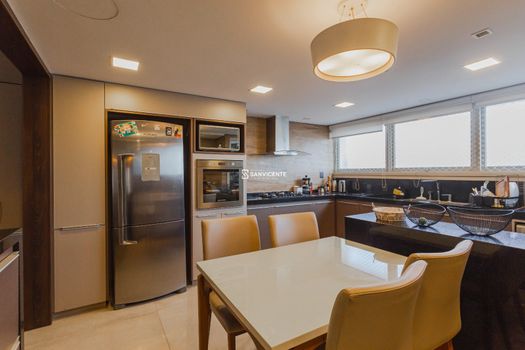 Foto 11 do(a) Cobertura de 3 quartos à venda em Moinhos de Vento, Porto Alegre