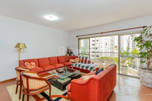 Foto 3 do(a) Apartamento de 4 quartos à venda em Indianópolis, São Paulo