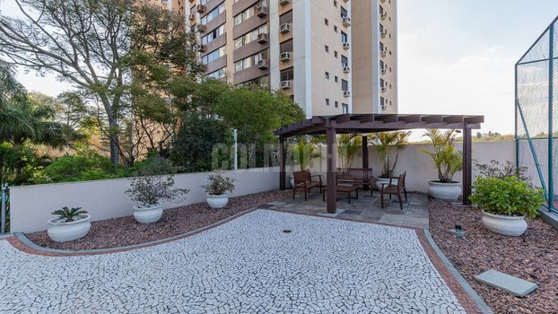 Foto 6 do(a) Cobertura de 4 quartos à venda em Passo da Areia, Porto Alegre