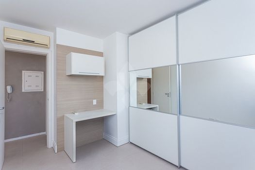 Foto 23 do(a) Cobertura de 3 quartos à venda em Vila Jardim, Porto Alegre