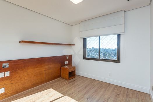 Foto 9 do(a) Cobertura de 3 quartos à venda em Vila Jardim, Porto Alegre