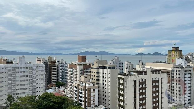 Foto 1 do(a) Apartamento de 2 quartos à venda em Centro, Florianópolis